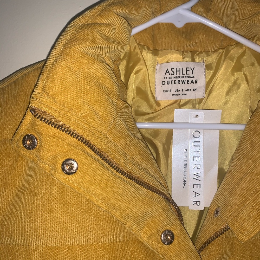 Mustard Puffer Jacket - Picture 3 of 7
